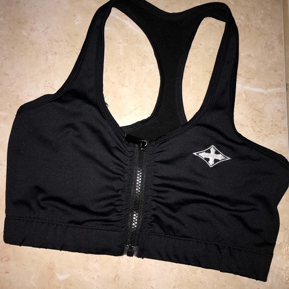 New!! Zip up black sports bra